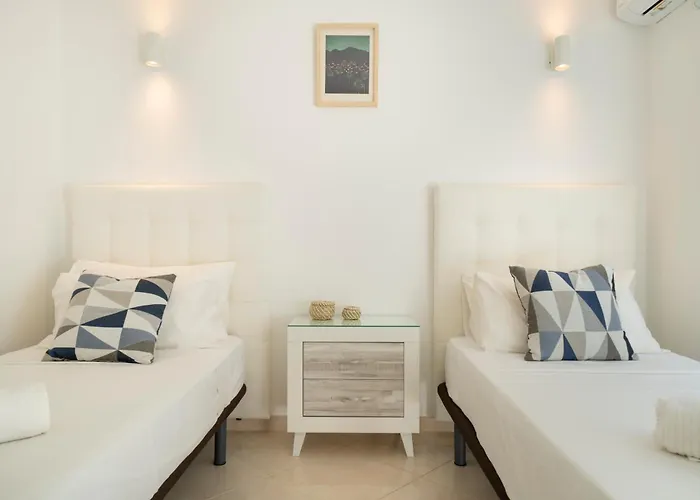 Splendor, Piscina, Junto A La Playa, Terraza Privada Con Vistas Al Mar Y Preciosos Atardecer